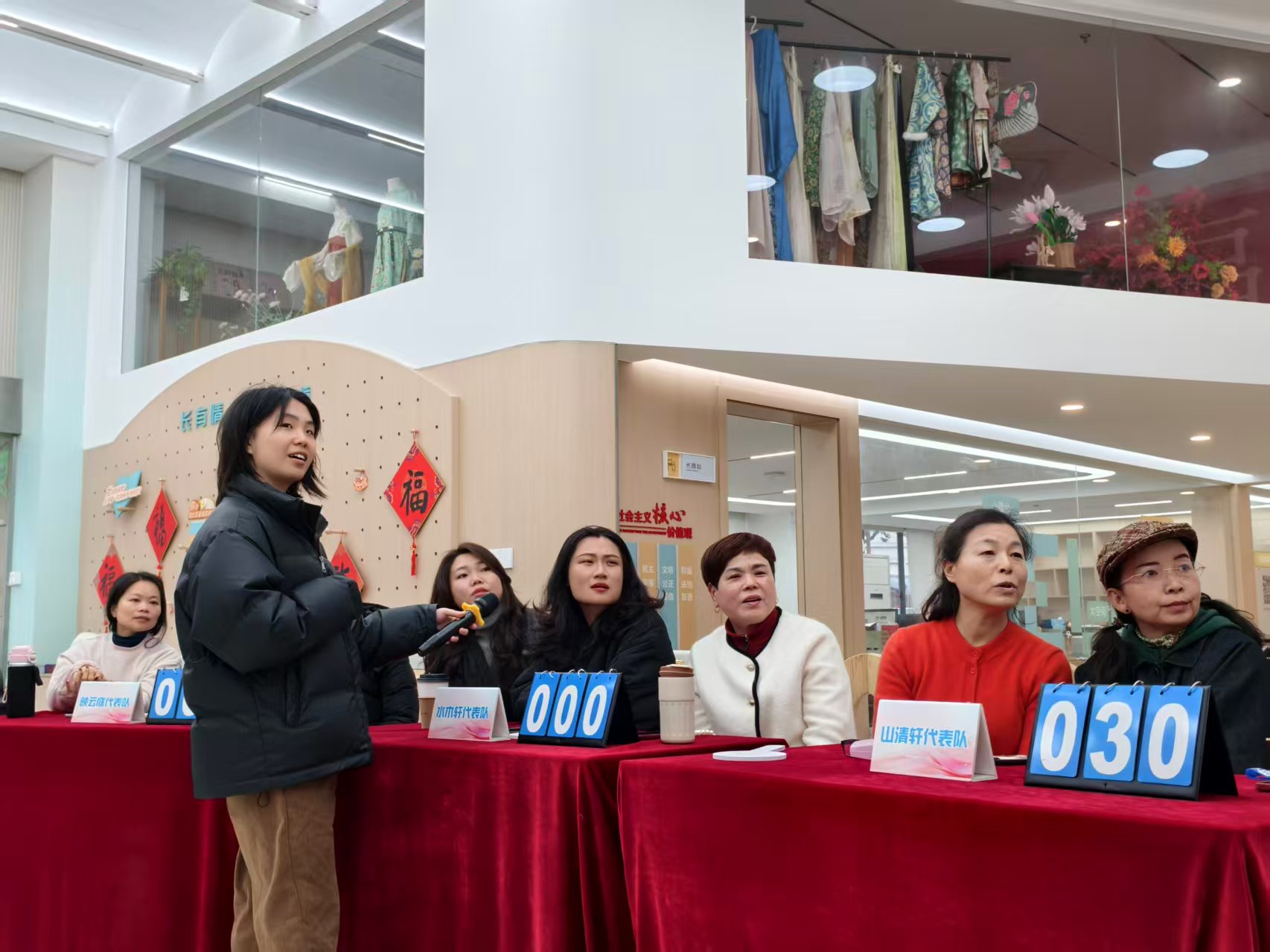 长山社区：破壁普法行 巾帼绽光芒.jpg