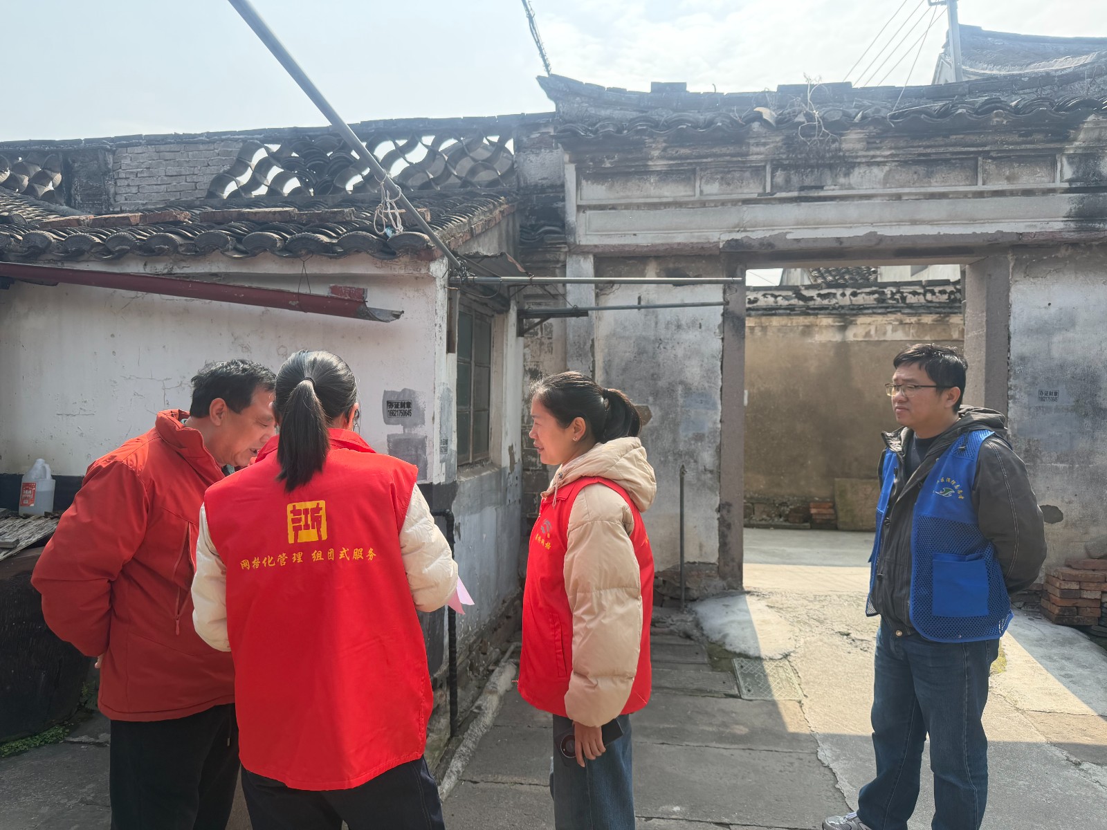 家在柴桥：网格员“地毯式”排查 守护文保点与老屋消防安全.jpg