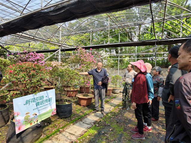 北仑柴桥成校：“新花引路 青匠传薪”助力花木产业焕新生.jpg