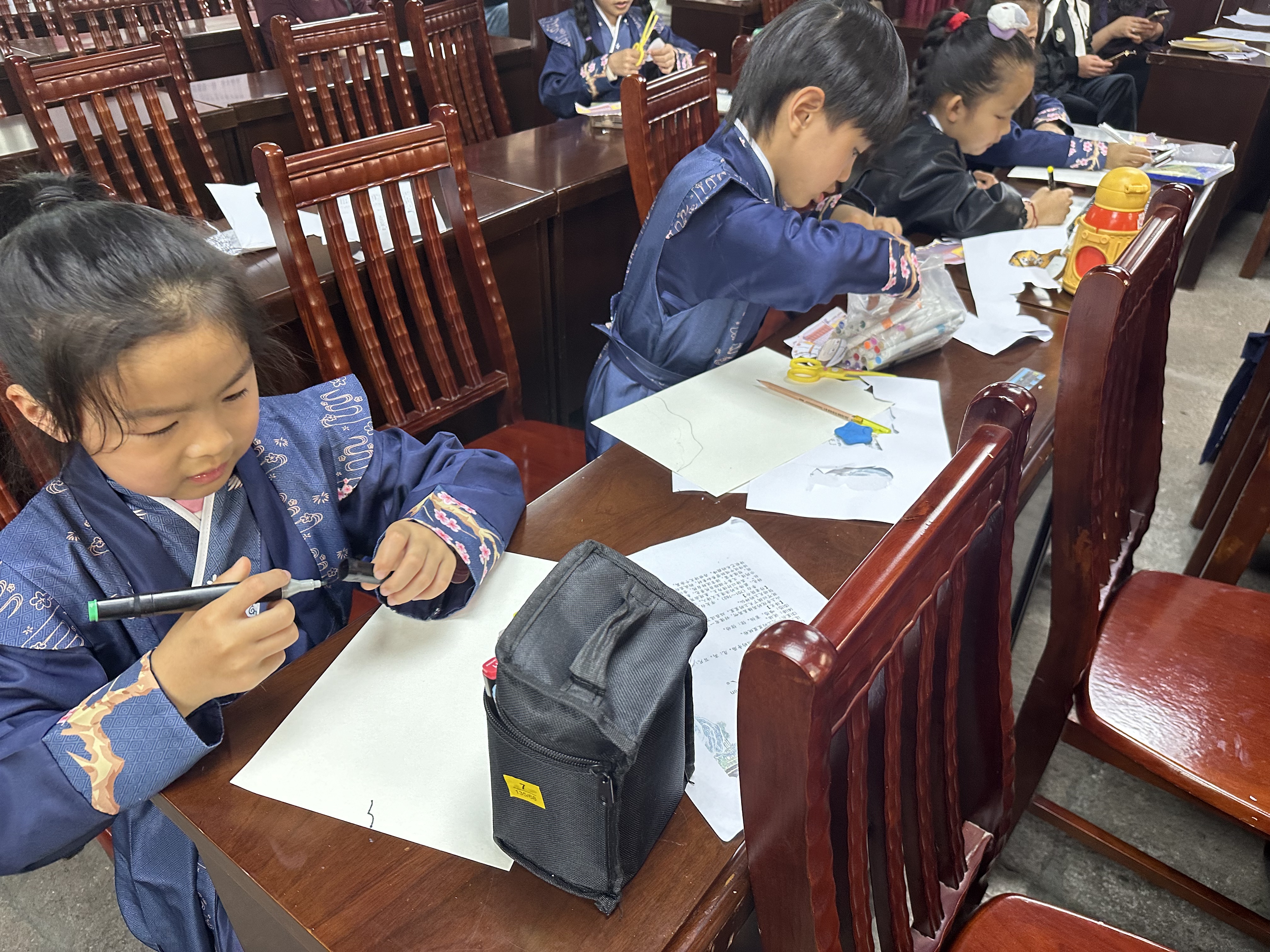 fed81e99bc8a983a05510c0dc60bc74.jpg
