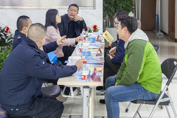 大碶街道务工人员法律宣传咨询服务 (1).jpg