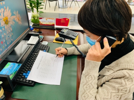 柴桥成校：做好“花匠关爱” 助力复耕复产.jpg