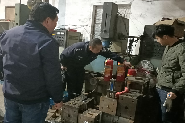 复工复产“加速” 安全生产“加紧”_wps图片.jpg