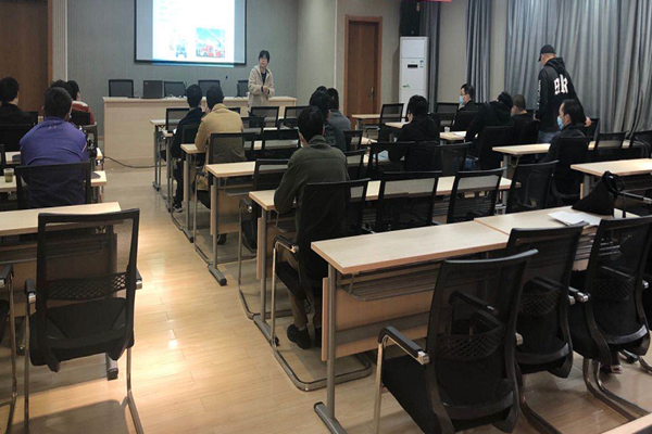 自主评价《车工》、《钳工》培训重新启动 (1).png