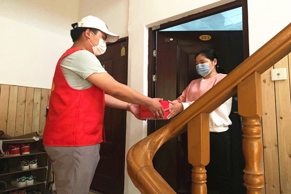 真情关怀鄂返人员 (1)_wps图片.jpg