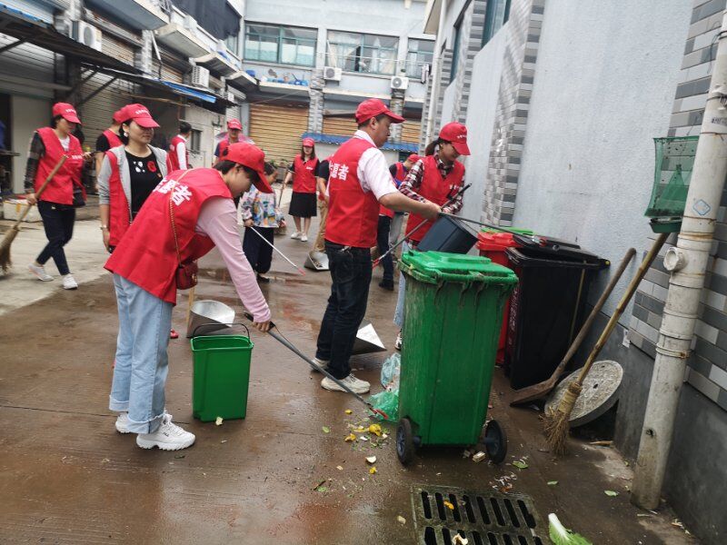 北仑区春晓街道慈岙社区开展“争做美丽北仑人”环境整治活动.jpg