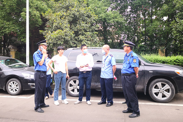 重拳出击整治顽疾“散乱污” (1).jpg