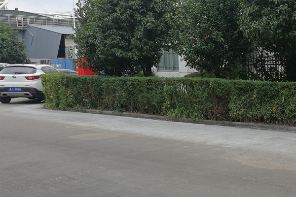 多方协调助企 不合理停车位“默默消失” (1).jpg