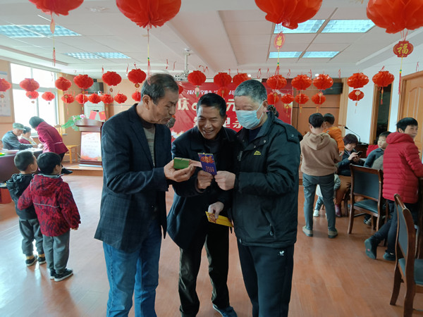 北仑霞浦社教中心沙湾分中心：开展“庆欢喜元宵 习传统文化”猜灯谜活动.jpg